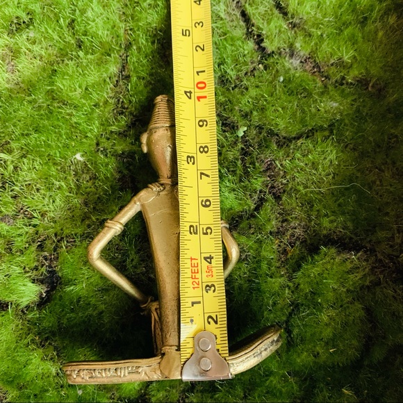 Dhokra brass color sitting lady musician tribal drummer figure table accent - Picture 15 of 15